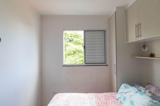 Quarto 1 de apartamento para alugar com 1 quarto, 34m² em Jardim Maringa, São Paulo