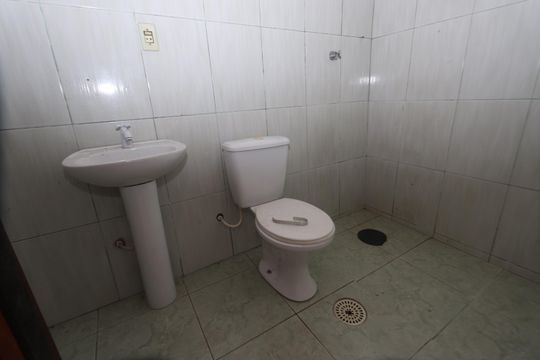 Banheiro de casa à venda com 2 quartos, 136m² em Vila Nova York, São Paulo
