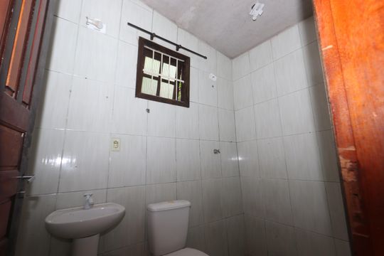Banheiro de casa à venda com 2 quartos, 136m² em Vila Nova York, São Paulo