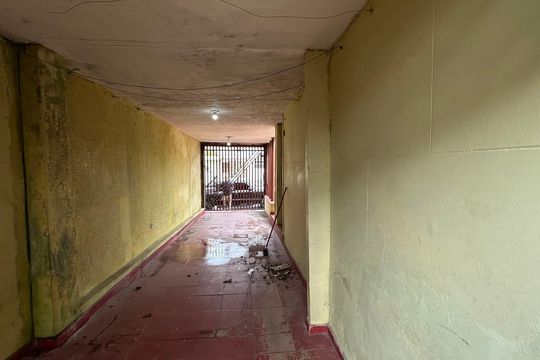Garagem de casa à venda com 2 quartos, 250m² em Jardim Santa Cruz (campo Grande), São Paulo