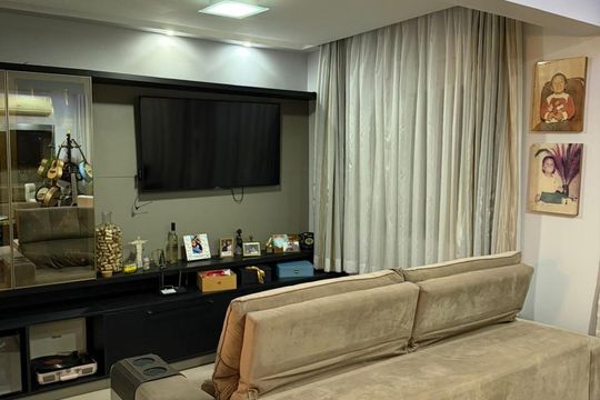 Apartamento à venda com 3 quartos, 75m² em Cavalhada, Porto Alegre