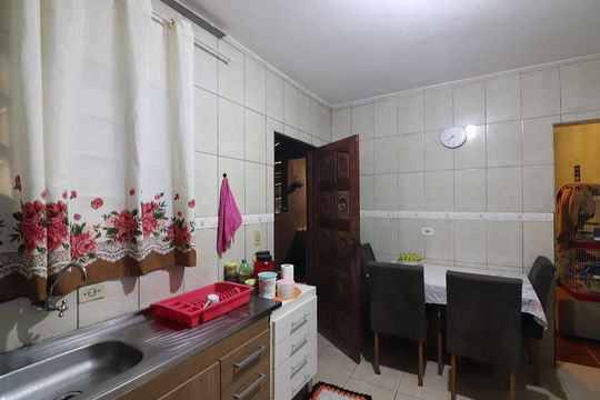 Cozinha  de casa à venda com 2 quartos, 100m² em Montanhão, São Bernardo do Campo