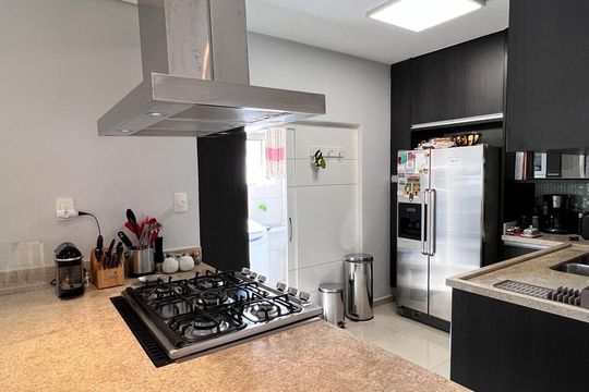 Cozinha de apartamento à venda com 2 quartos, 86m² em Vila Mascote, São Paulo