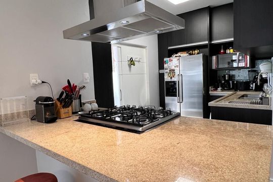 Cozinha de apartamento à venda com 2 quartos, 86m² em Vila Mascote, São Paulo