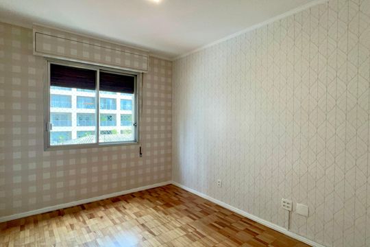 Quarto de apartamento à venda com 2 quartos, 120m² em Pinheiros, São Paulo