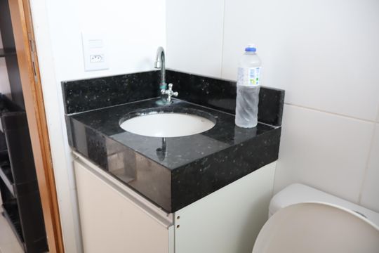 Banheiro de apartamento à venda com 2 quartos, 39m² em Vila Nova York, São Paulo
