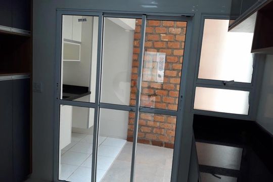Casa à venda com 3 quartos, 125m² em Vila Brasilio Machado, São Paulo