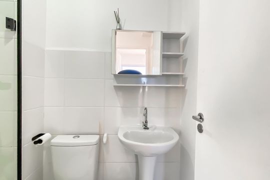 Banheiro  de apartamento à venda com 2 quartos, 35m² em Vila Ré, São Paulo