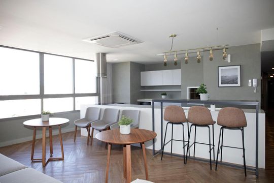 Área Comum - Salão de Festas de kitnet/studio à venda com 1 quarto, 30m² em Farroupilha, Porto Alegre