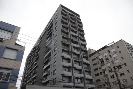 Fachada de kitnet/studio à venda com 1 quarto, 30m² em Farroupilha, Porto Alegre