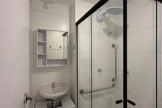 Banheiro de apartamento para alugar com 2 quartos, 55m² em Vila Buarque, São Paulo