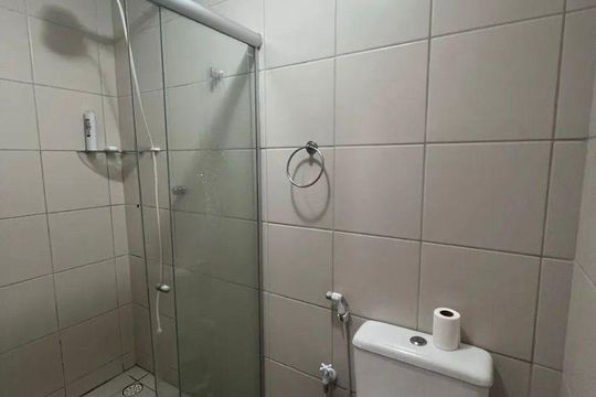 Banheiro  de apartamento para alugar com 1 quarto, 45m² em Graça, Salvador