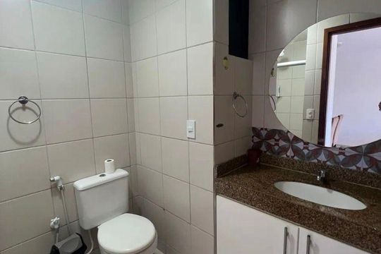 Banheiro  de apartamento para alugar com 1 quarto, 45m² em Graça, Salvador