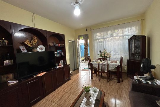 Sala de casa à venda com 3 quartos, 350m² em Pilares, Rio de Janeiro