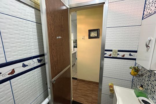 Lavabo de casa à venda com 3 quartos, 350m² em Pilares, Rio de Janeiro