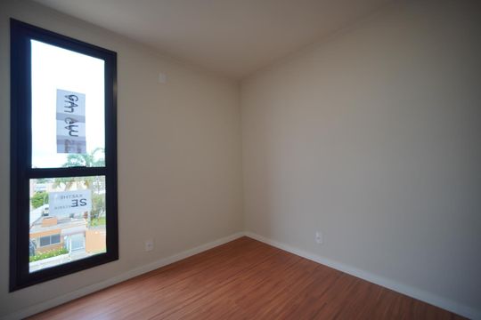 Quarto 1 de apartamento para alugar com 2 quartos, 45m² em Serraria, São José