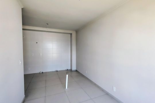 Sala de apartamento para alugar com 2 quartos, 45m² em Serraria, São José