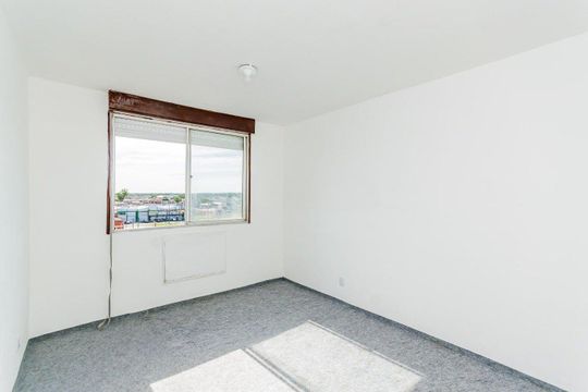 Quarto 1 de apartamento para alugar com 2 quartos, 66m² em Humaitá, Porto Alegre
