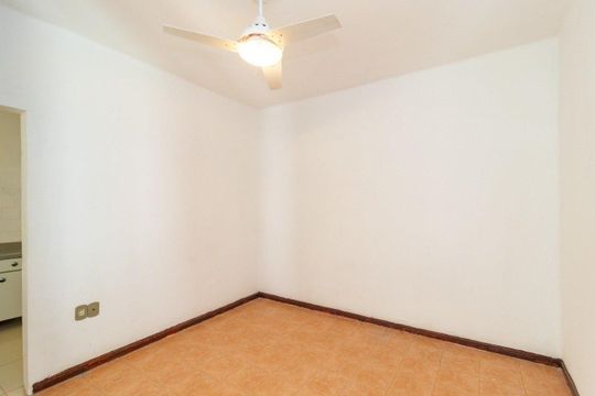 Sala de apartamento para alugar com 3 quartos, 74m² em Menino Deus, Porto Alegre