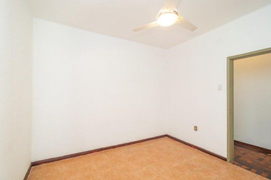 Sala  de apartamento para alugar com 3 quartos, 74m² em Menino Deus, Porto Alegre