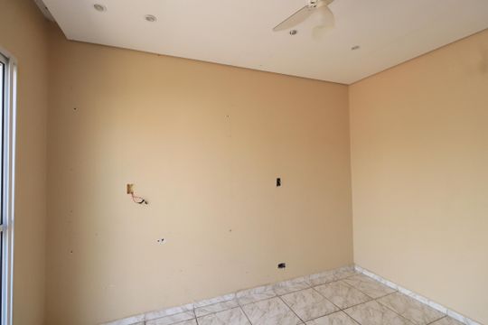 Quarto 2 de casa à venda com 3 quartos, 175m² em Vila Fernandes, São Paulo