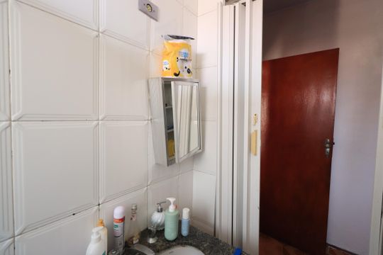 Banheiro da Suíte de casa à venda com 3 quartos, 175m² em Vila Fernandes, São Paulo