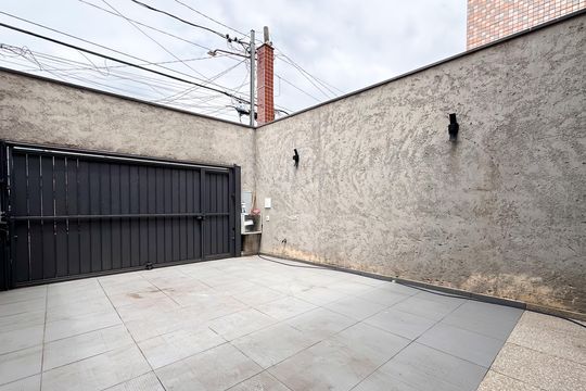 Garagem  de casa à venda com 3 quartos, 166m² em Jardim Brasilandia, São Bernardo do Campo