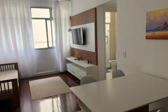 Sala de apartamento para alugar com 2 quartos, 86m² em Copacabana, Rio de Janeiro