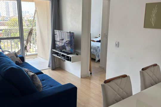 Sala de apartamento à venda com 2 quartos, 50m² em Jardim Roberto, Osasco