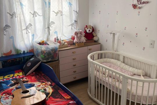 Quarto de apartamento à venda com 2 quartos, 50m² em Jardim Roberto, Osasco