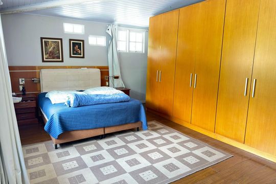 Quarto de casa à venda com 5 quartos, 500m² em Belém Velho, Porto Alegre