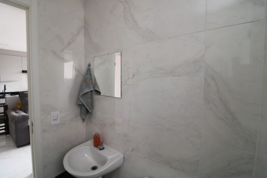 Banheiro de apartamento à venda com 2 quartos, 44m² em Vila Prudente, São Paulo