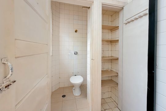 Banheiro de Serviço de apartamento à venda com 2 quartos, 74m² em Vila Monumento, São Paulo