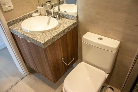 Banheiro de apartamento para alugar com 1 quarto, 47m² em Vila Nova Conceição, São Paulo