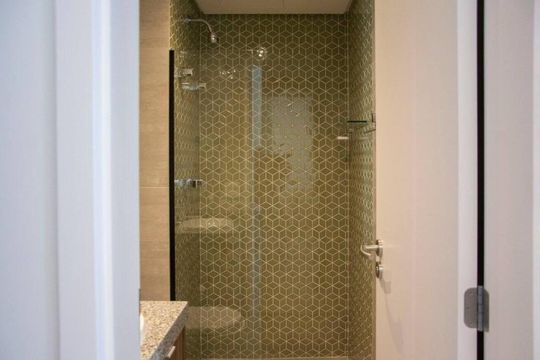 Banheiro de apartamento para alugar com 1 quarto, 47m² em Vila Nova Conceição, São Paulo