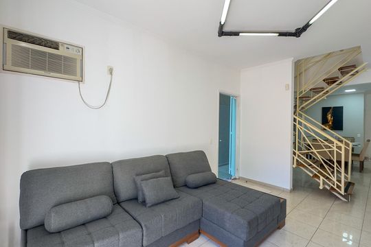 Sala de casa à venda com 4 quartos, 305m² em Jardim Monte Azul, São Paulo