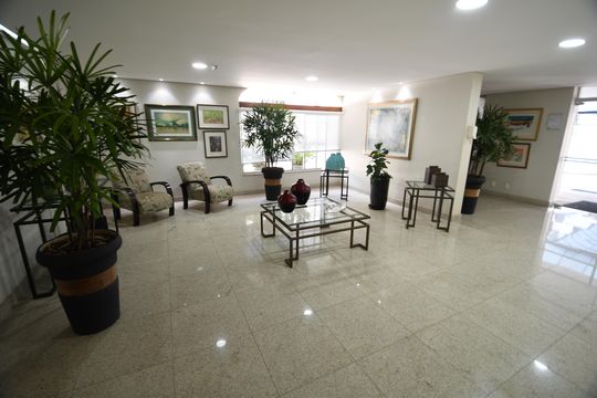 Hall social de apartamento à venda com 2 quartos, 78m² em Cambuí, Campinas