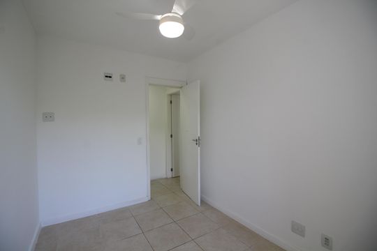 Quarto 1 de apartamento à venda com 2 quartos, 70m² em Barra Olímpica, Rio de Janeiro