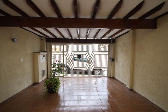 Garagem de casa à venda com 4 quartos, 160m² em Parque Edu Chaves, São Paulo