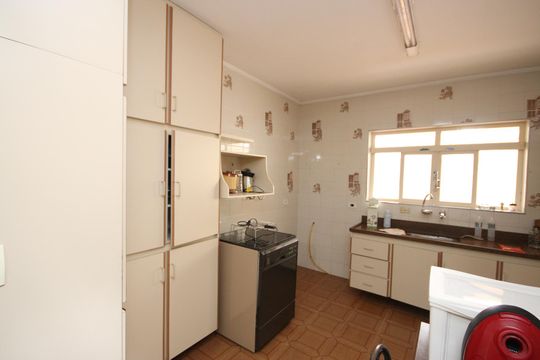 Cozinha  de casa à venda com 4 quartos, 160m² em Parque Edu Chaves, São Paulo