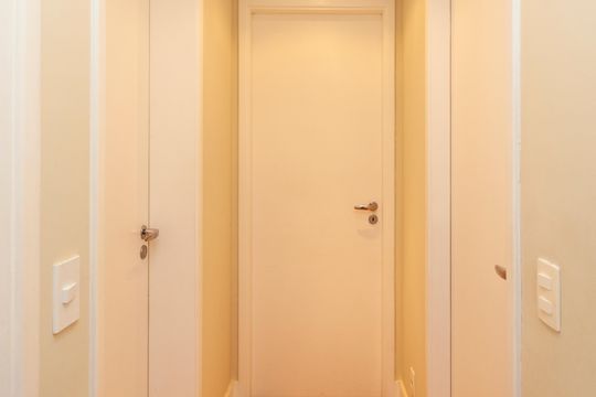 Corredor dos Quartos de apartamento à venda com 3 quartos, 132m² em Campo Grande, São Paulo