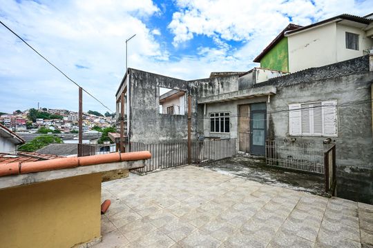 Quintal de casa à venda com 3 quartos, 150m² em Jardim Monte Alegre, Taboão da Serra