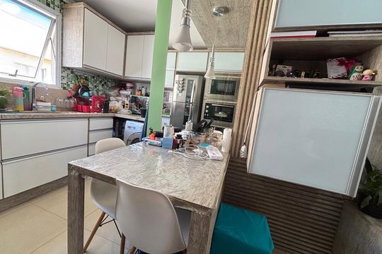 Cozinha de apartamento para alugar com 2 quartos, 49m² em Scharlau, São Leopoldo