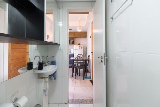 Banheiro de apartamento para alugar com 1 quarto, 34m² em Tremembé, São Paulo
