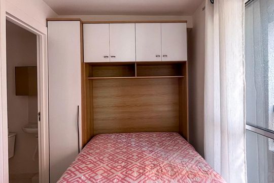 Quarto de kitnet/studio para alugar com 1 quarto, 20m² em Vila Santo Estefano, São Paulo