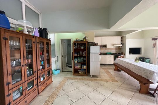 Casa à venda com 4 quartos, 227m² em Hamburgo Velho, Novo Hamburgo