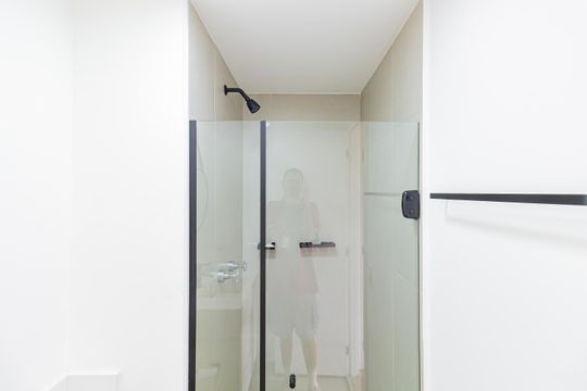 Banheiro da Suíte de apartamento para alugar com 1 quarto, 40m² em Brooklin, São Paulo