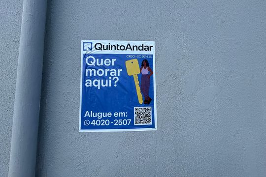 Placa de apartamento para alugar com 2 quartos, 60m² em São João do Rio Vermelho, Florianópolis