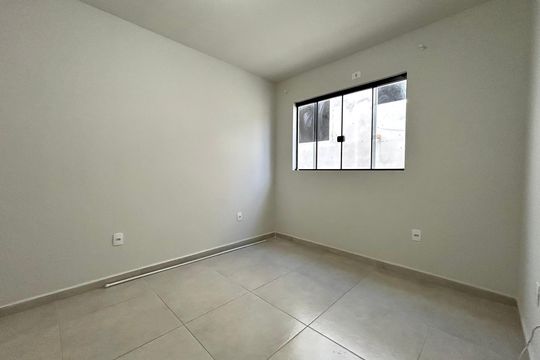 Quarto de apartamento para alugar com 2 quartos, 60m² em São João do Rio Vermelho, Florianópolis