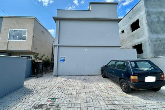 Fachada de apartamento para alugar com 2 quartos, 60m² em São João do Rio Vermelho, Florianópolis